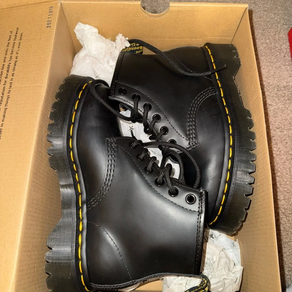 DR. MARTENS Jadon Womens Platform Boots
